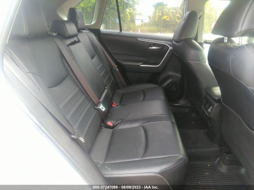 2019 TOYOTA RAV4 XLE PREMIUM - JTMA1RFV6KD014571