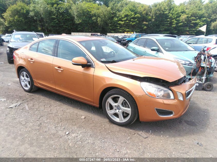 2013 VOLVO S60 T5 - YV1612FH8D21867