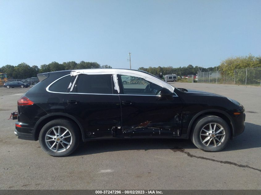 2016 PORSCHE CAYENNE WP1AA2A27GLA10867