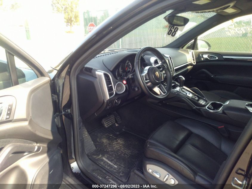 2016 PORSCHE CAYENNE WP1AA2A27GLA10867