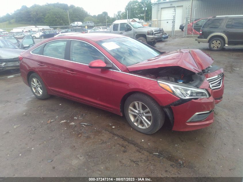 2015 HYUNDAI SONATA 2.4L SE - 5NPE24AFXFH070157