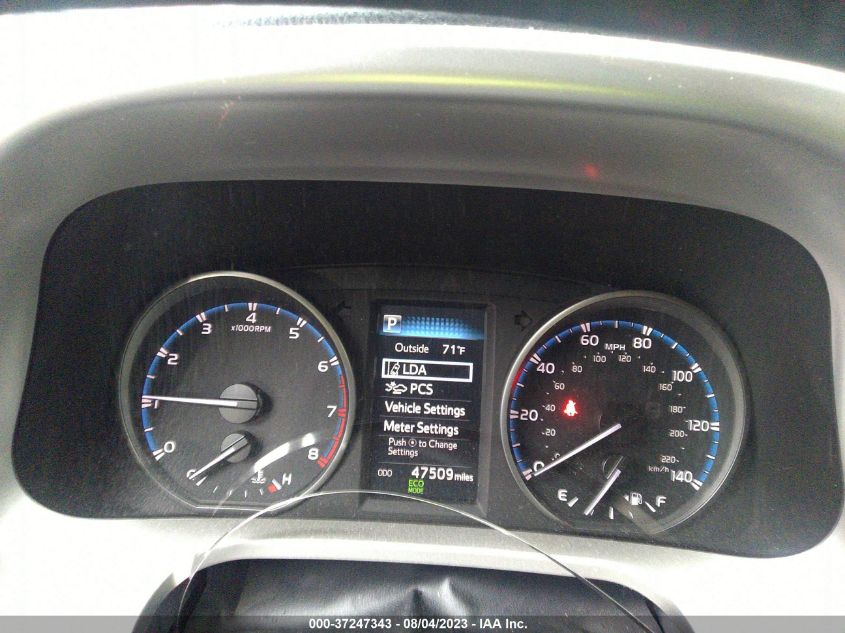 2017 TOYOTA RAV4 LE - JTMZFREV7HJ135982