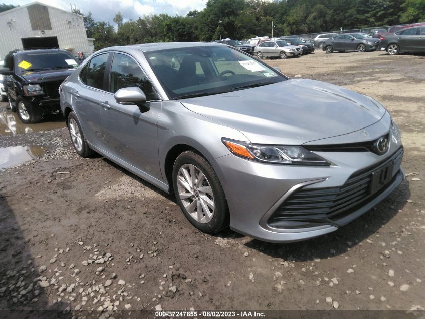 2022 TOYOTA CAMRY LE - 4T1R11BK6NU064189