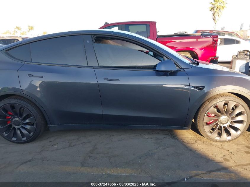 2021 TESLA MODEL Y PERFORMANCE - 5YJYGDEF8MF194822