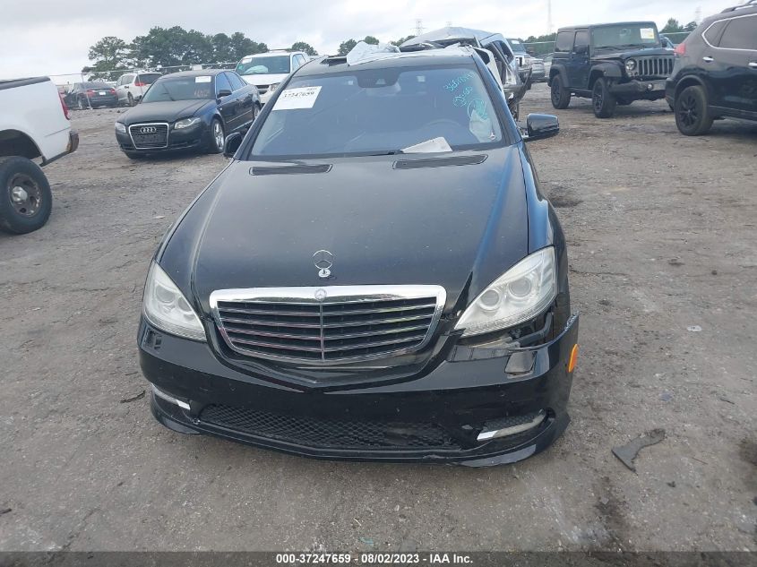 2013 MERCEDES-BENZ S-CLASS S 550 - WDDNG7DB8DA496614