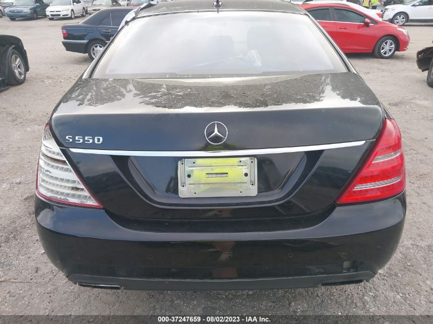 2013 MERCEDES-BENZ S-CLASS S 550 - WDDNG7DB8DA496614