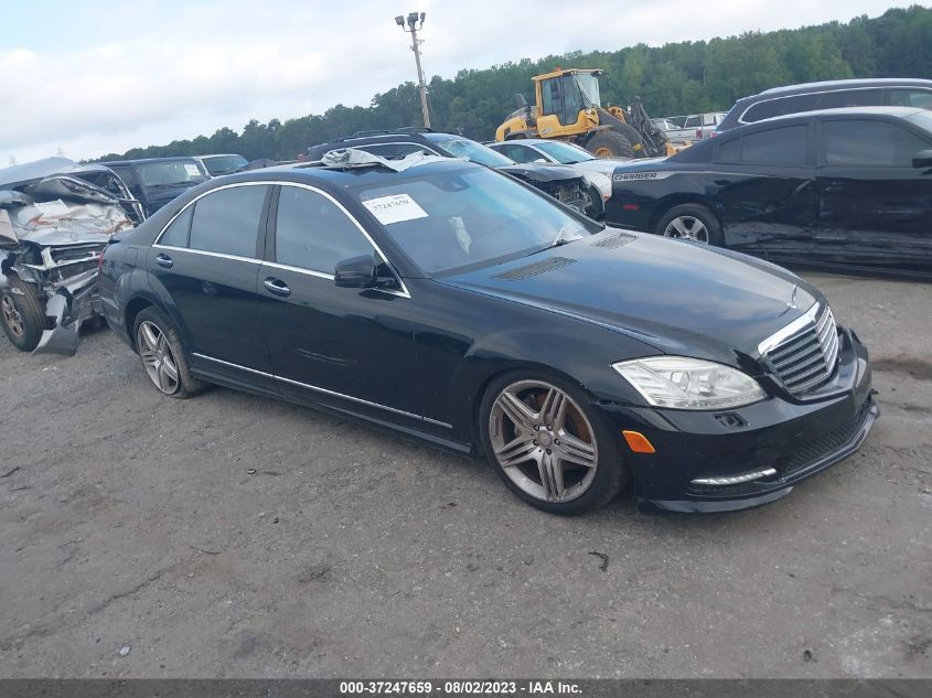 2013 MERCEDES-BENZ S-CLASS S 550 - WDDNG7DB8DA496614