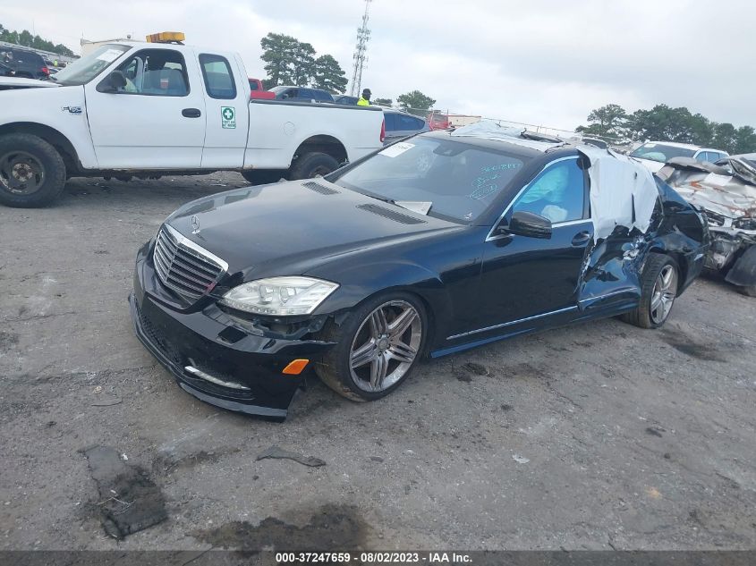 2013 MERCEDES-BENZ S-CLASS S 550 - WDDNG7DB8DA496614