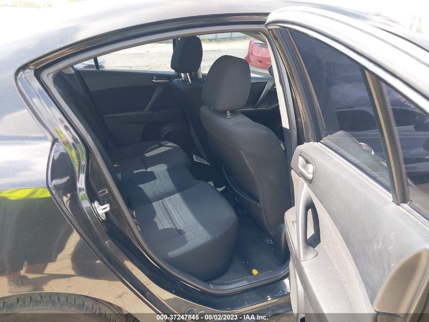 2013 MAZDA MAZDA3 I SPORT - JM1BL1U71D1747507