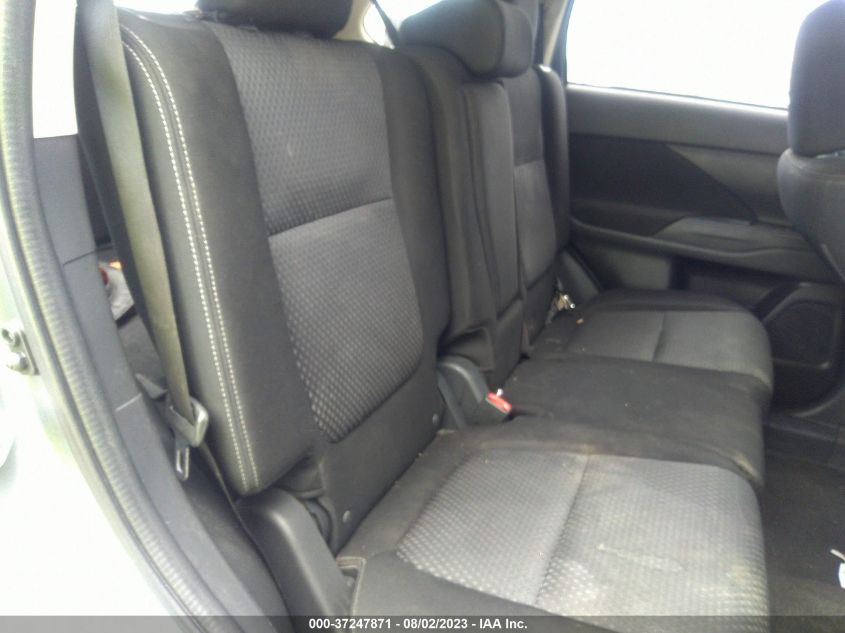 2018 MITSUBISHI OUTLANDER SE/SEL/LE - JA4AD3A35JZ017435