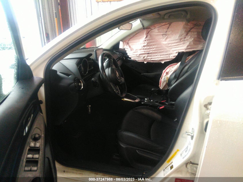 VIN 3MYDLBYV3KY506615 2019 TOYOTA YARIS SEDAN L/LE/XLE