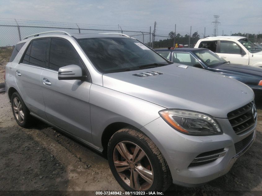 2013 MERCEDES-BENZ M-CLASS ML 350 - 4JGDA5JB0DA259949