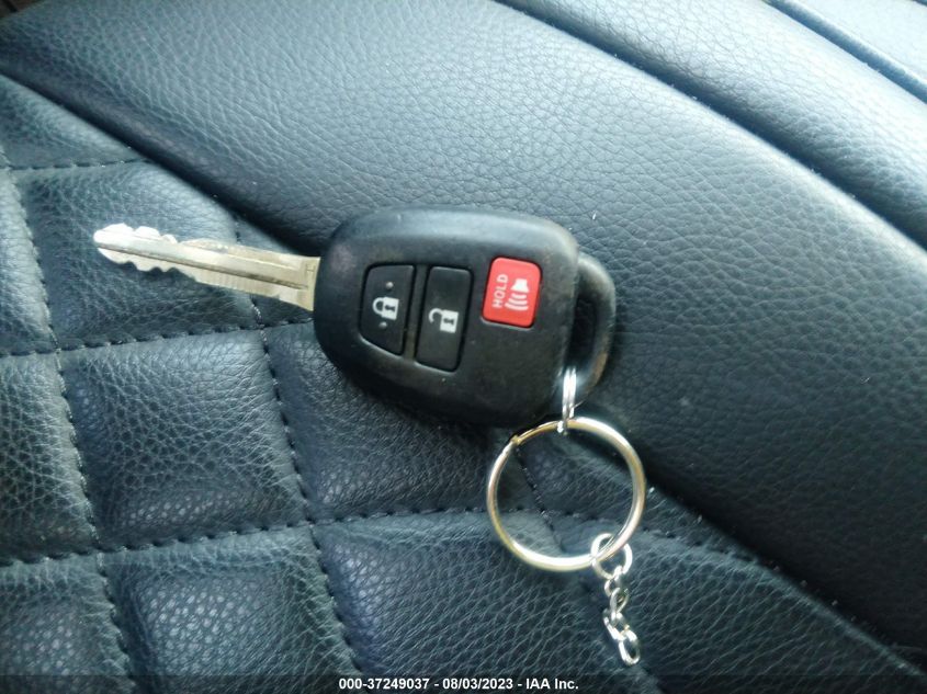 2014 TOYOTA RAV4 XLE - JTMRFREV0ED086764