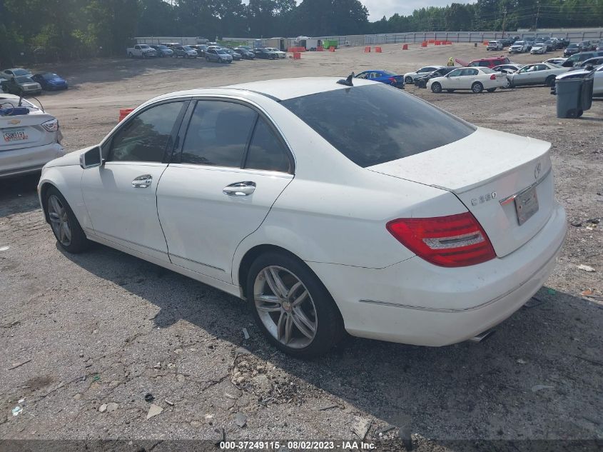 2013 MERCEDES-BENZ C-CLASS C 250 - WDDGF4HB4DR293418
