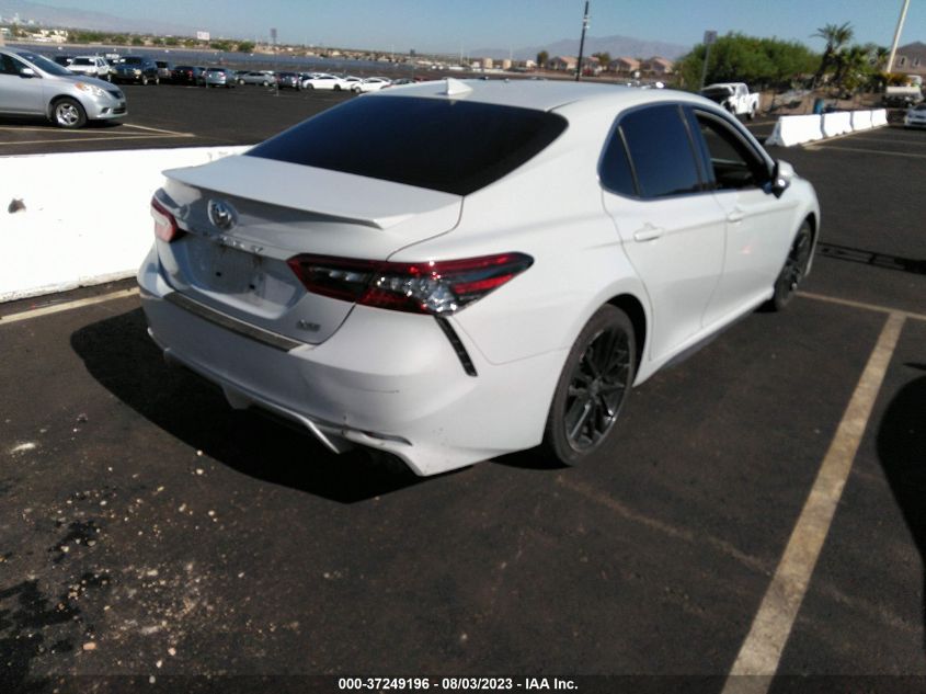 4T1K61AK8NU002281 Toyota Camry XSE 4