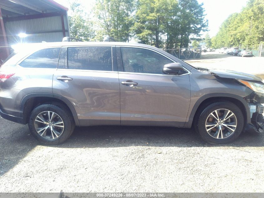 2019 TOYOTA HIGHLANDER LE - 5TDZZRFH9KS321677
