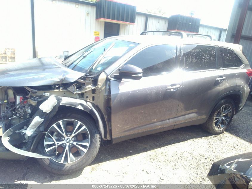 2019 TOYOTA HIGHLANDER LE - 5TDZZRFH9KS321677