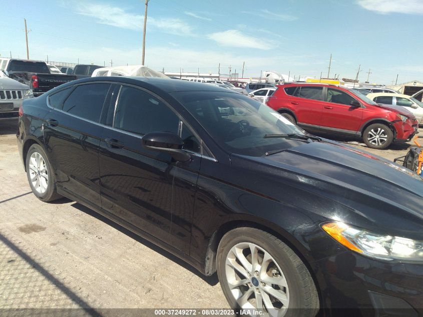 3FA6P0HD5KR171378 Ford Fusion SE 13