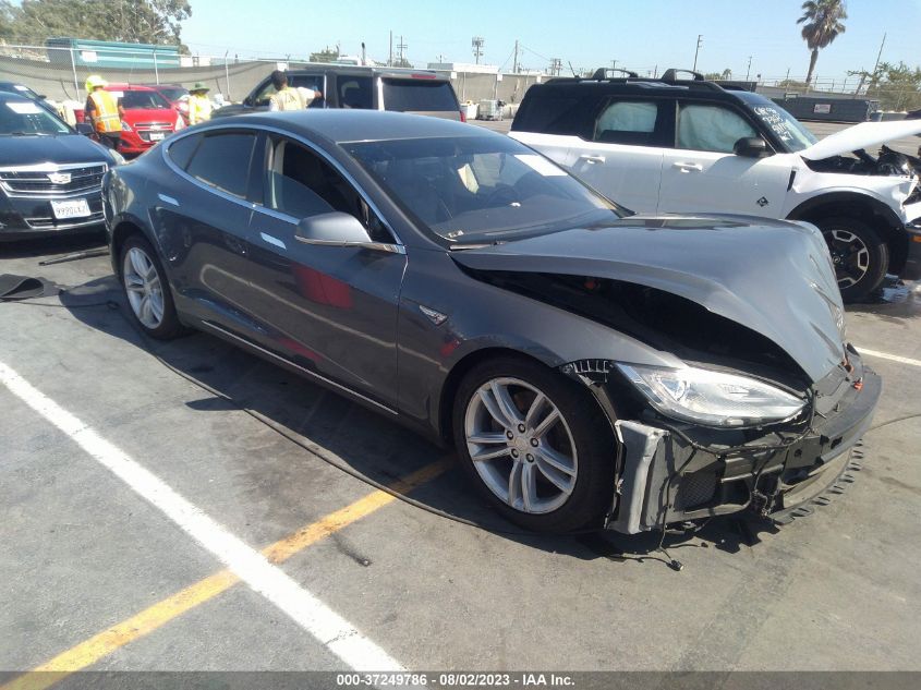 2014 TESLA MODEL S 60 KWH BATTERY/P85 - 5YJSA1H16EFP30366