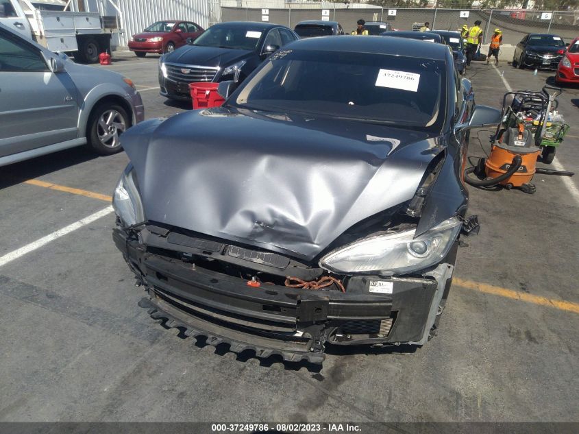 2014 TESLA MODEL S 60 KWH BATTERY/P85 - 5YJSA1H16EFP30366