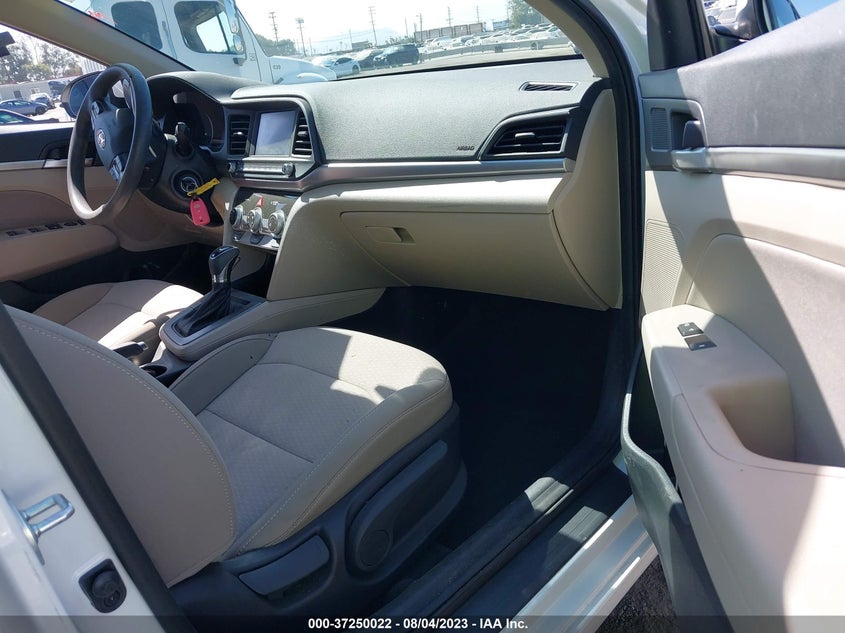 VIN 5NPD84LF4KH478901 2019 HYUNDAI ELANTRA SEL