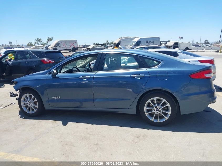 3FA6P0MU3KR200365 Ford Fusion Hybrid SEL 15