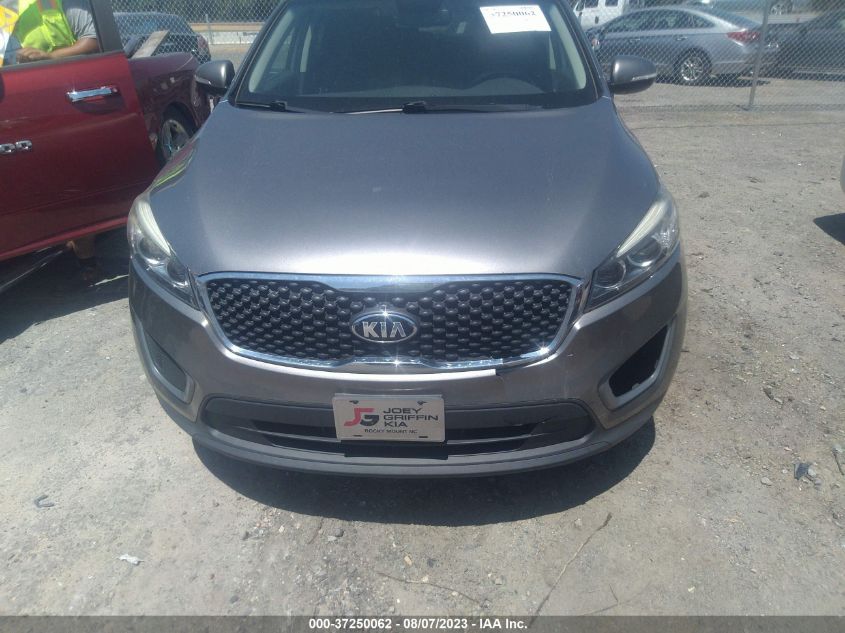 2016 KIA SORENTO LX - 5XYPG4A39GG062317