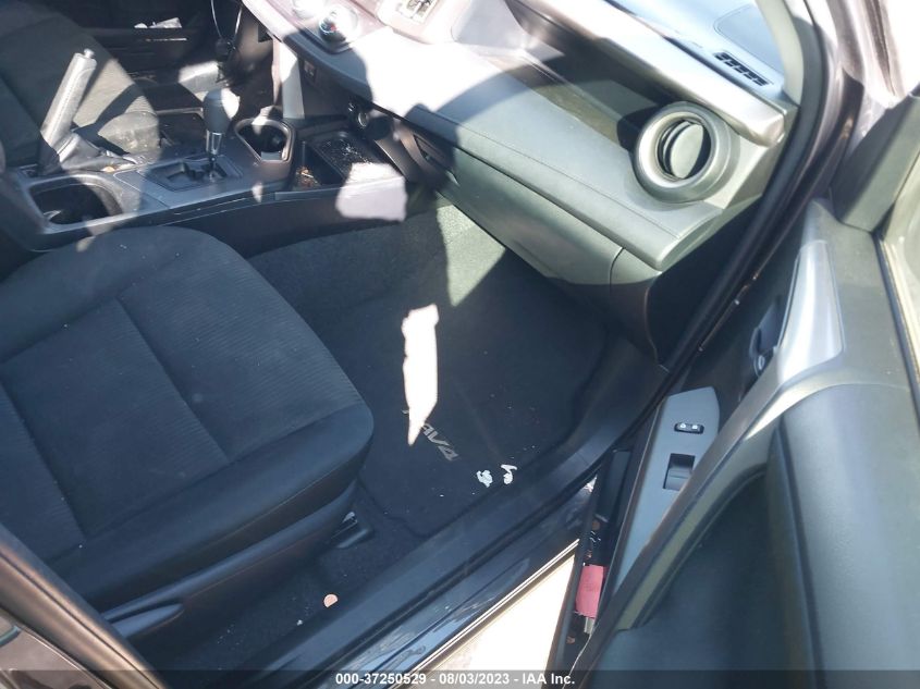 2018 TOYOTA RAV4 LE - JTMZFREV0JJ723177