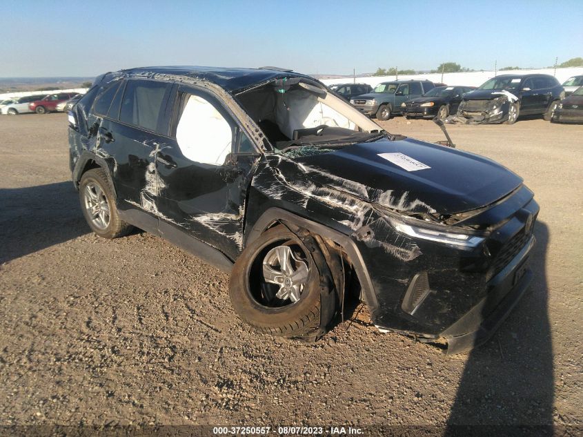 2022 TOYOTA RAV4 XLE - 2T3P1RFV1NC258812