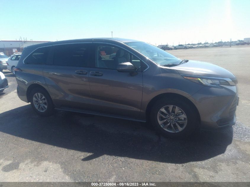 2022 TOYOTA SIENNA LE - 5TDKRKEC0NS106126