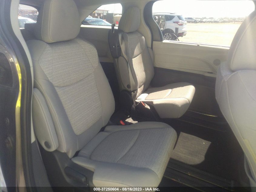 2022 TOYOTA SIENNA LE - 5TDKRKEC0NS106126