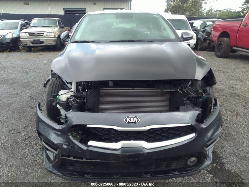 3KPF24ADXME390891 Kia Forte LXS 12