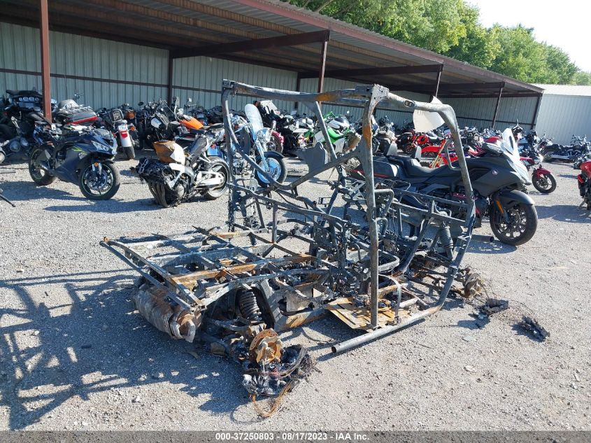 2022 HONDA SXS1000 M3 1HFVE04B9N461044