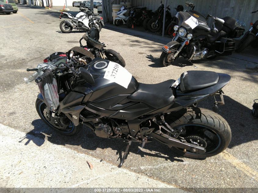 2019 SUZUKI GSX-S750 M/Z JS1C533D4K7100007