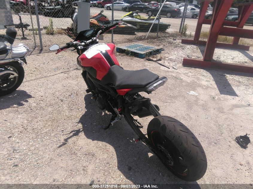 2014 YAMAHA FZ09 JYARN33E2EA002881