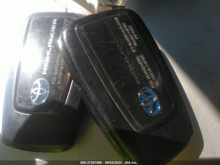 2020 TOYOTA HIGHLANDER HYBRID XLE - 5TDHBRCH3LS501114