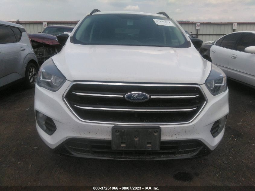 2019 FORD ESCAPE SE - 1FMCU9GD6KUB09956