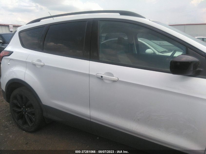 2019 FORD ESCAPE SE - 1FMCU9GD6KUB09956