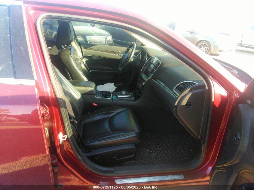 2020 CHRYSLER 300 LIMITED - 2C3CCAEG5LH128030