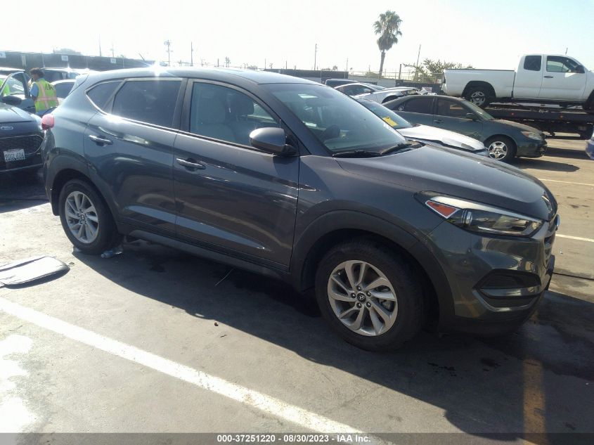 2017 HYUNDAI TUCSON SE - KM8J23A40HU387473