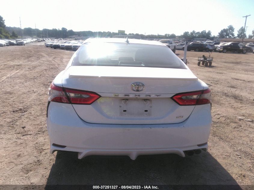 2018 TOYOTA CAMRY L/LE/XLE/SE/XSE - 4T1B11HK4JU024180