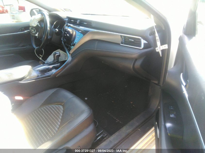 2018 TOYOTA CAMRY L/LE/XLE/SE/XSE - 4T1B11HK4JU024180