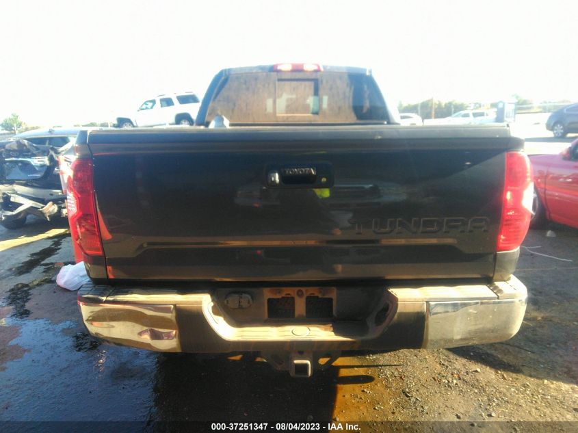 2018 TOYOTA TUNDRA 4WD SR5 - 5TFUY5F10JX726960