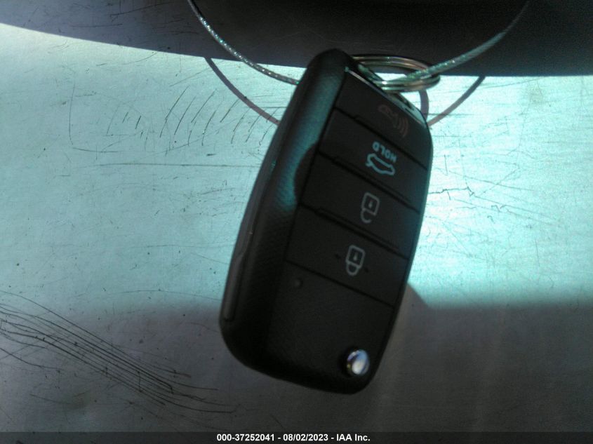 2015 KIA OPTIMA LX - KNAGM4A71F5579434