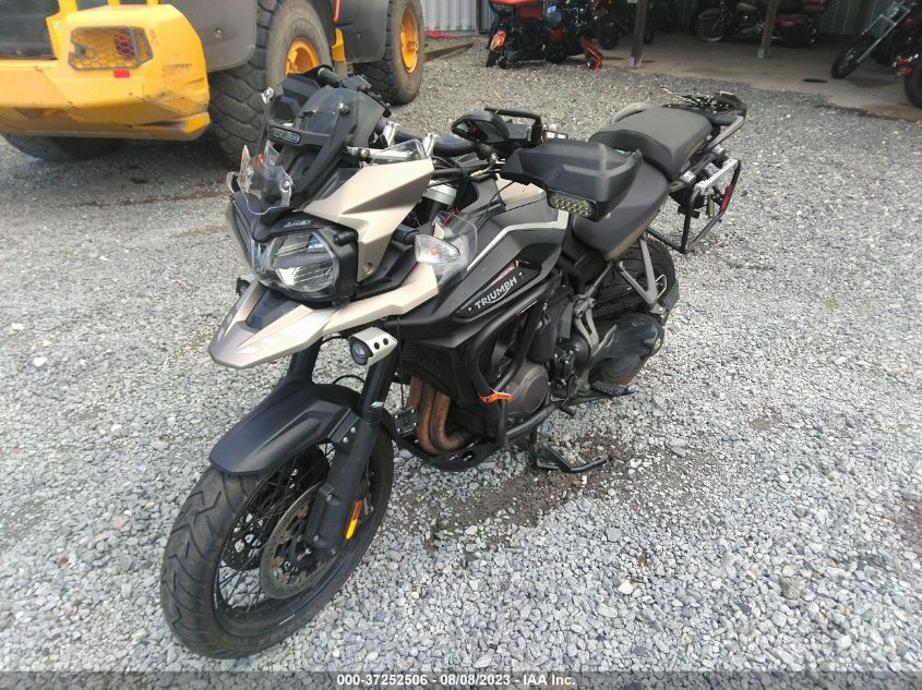 2020 TRIUMPH MOTORCYCLE EXPLORER XCX SMTF43XB7LJAA0356