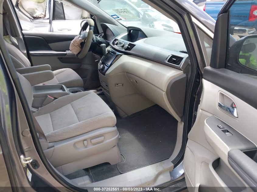 2016 HONDA ODYSSEY SE - 5FNRL5H31GB094105