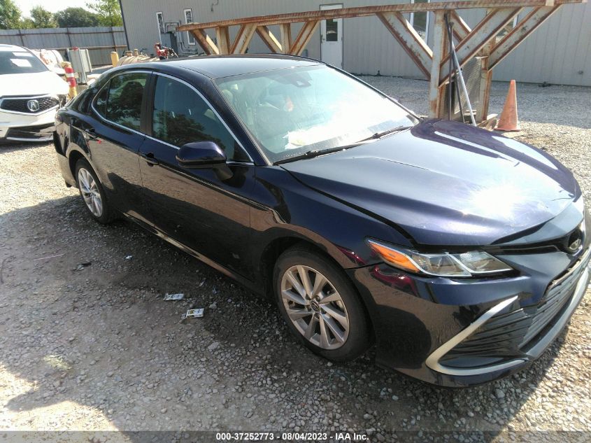 2021 TOYOTA CAMRY LE - 4T1C11AK2MU438223