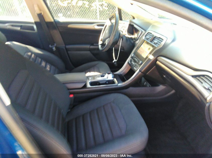 2017 FORD FUSION SE - 3FA6P0H74HR372630