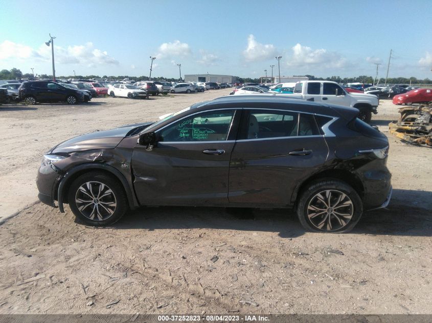 2017 INFINITI QX30 LUXURY/PREMIUM/SPORT SJKCH5CR8HA035787