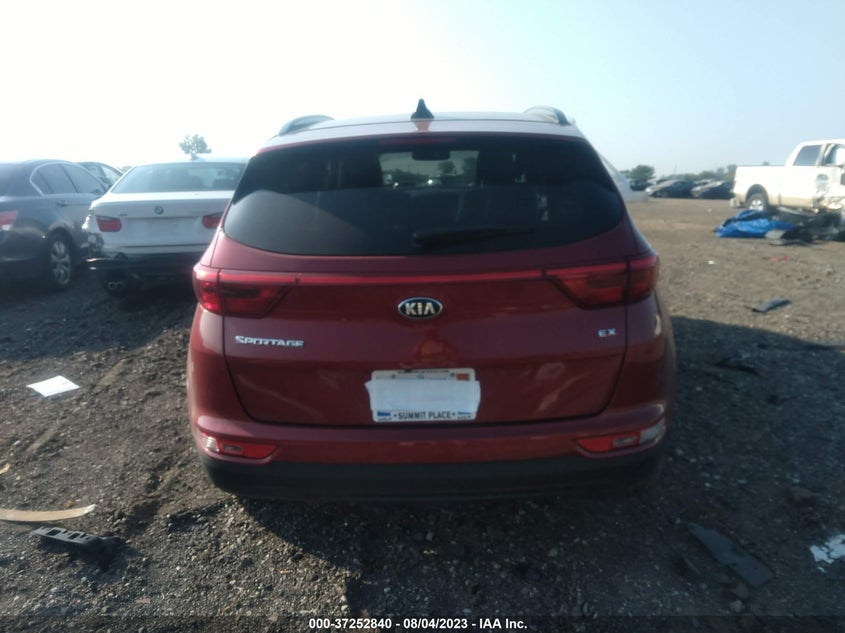 VIN KNDPNCAC9J7483149 2018 KIA SPORTAGE EX